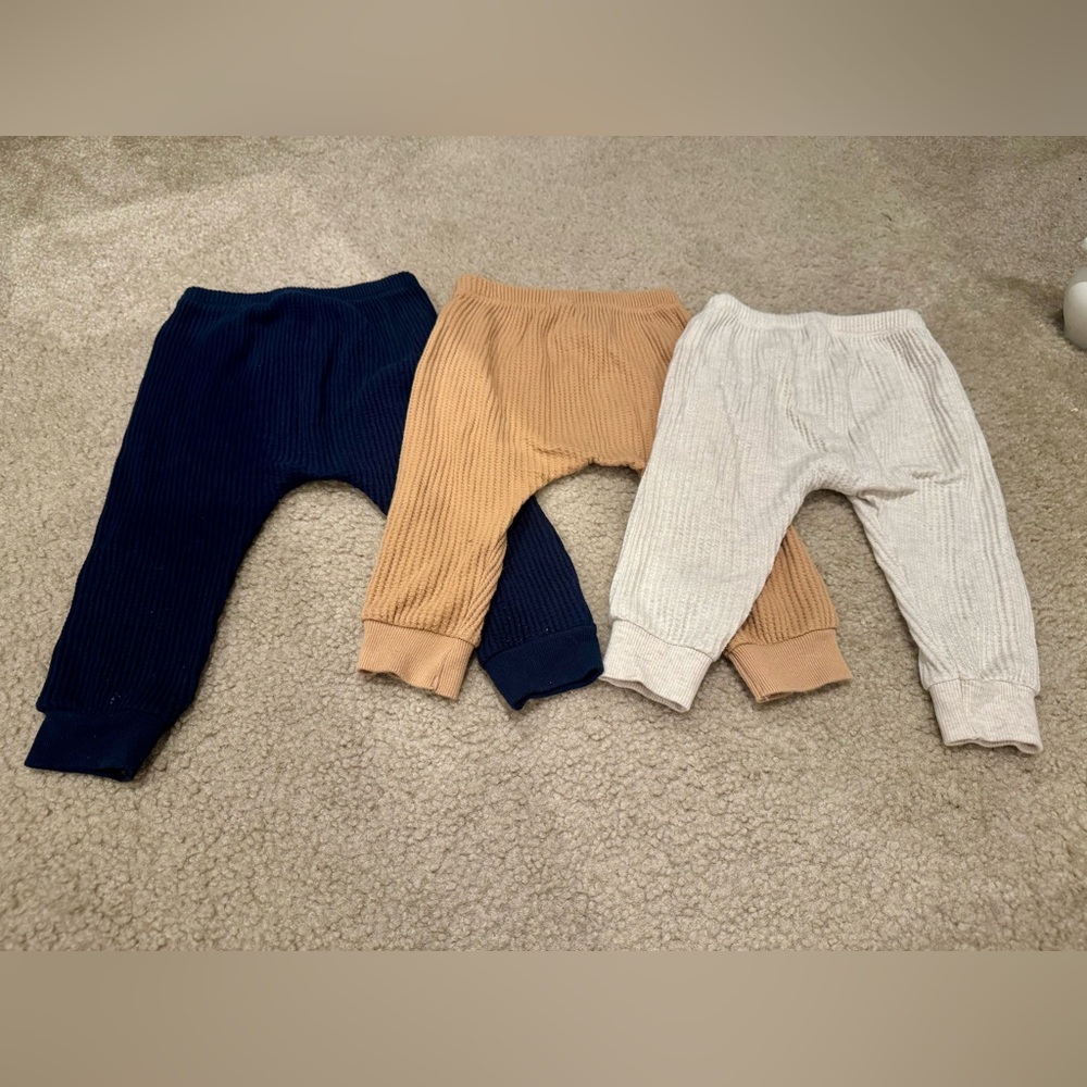 Old Navy Waffle Knit Pants Bundle - Picture 2 of 3